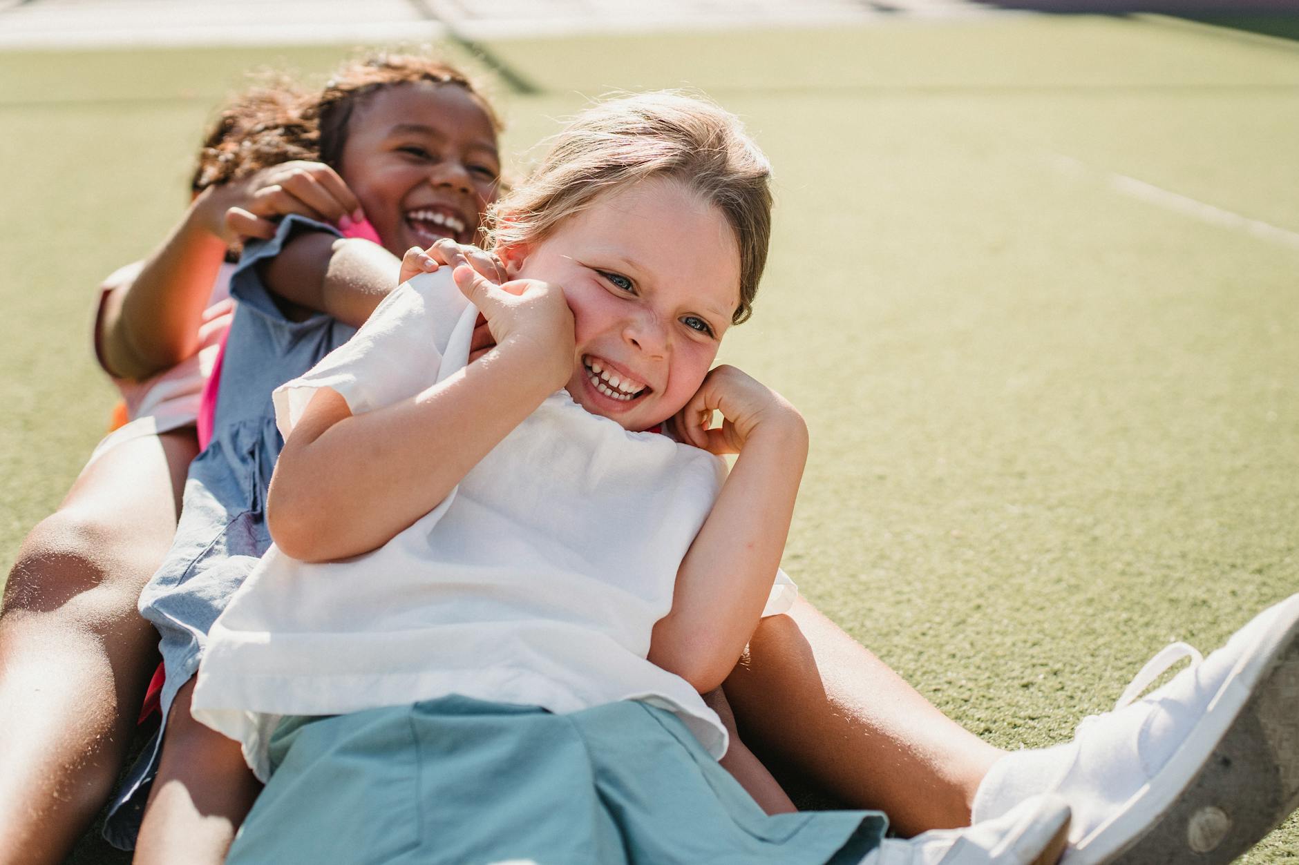 How Homeschooled Kids Actually Make Friends (The Real Answer)