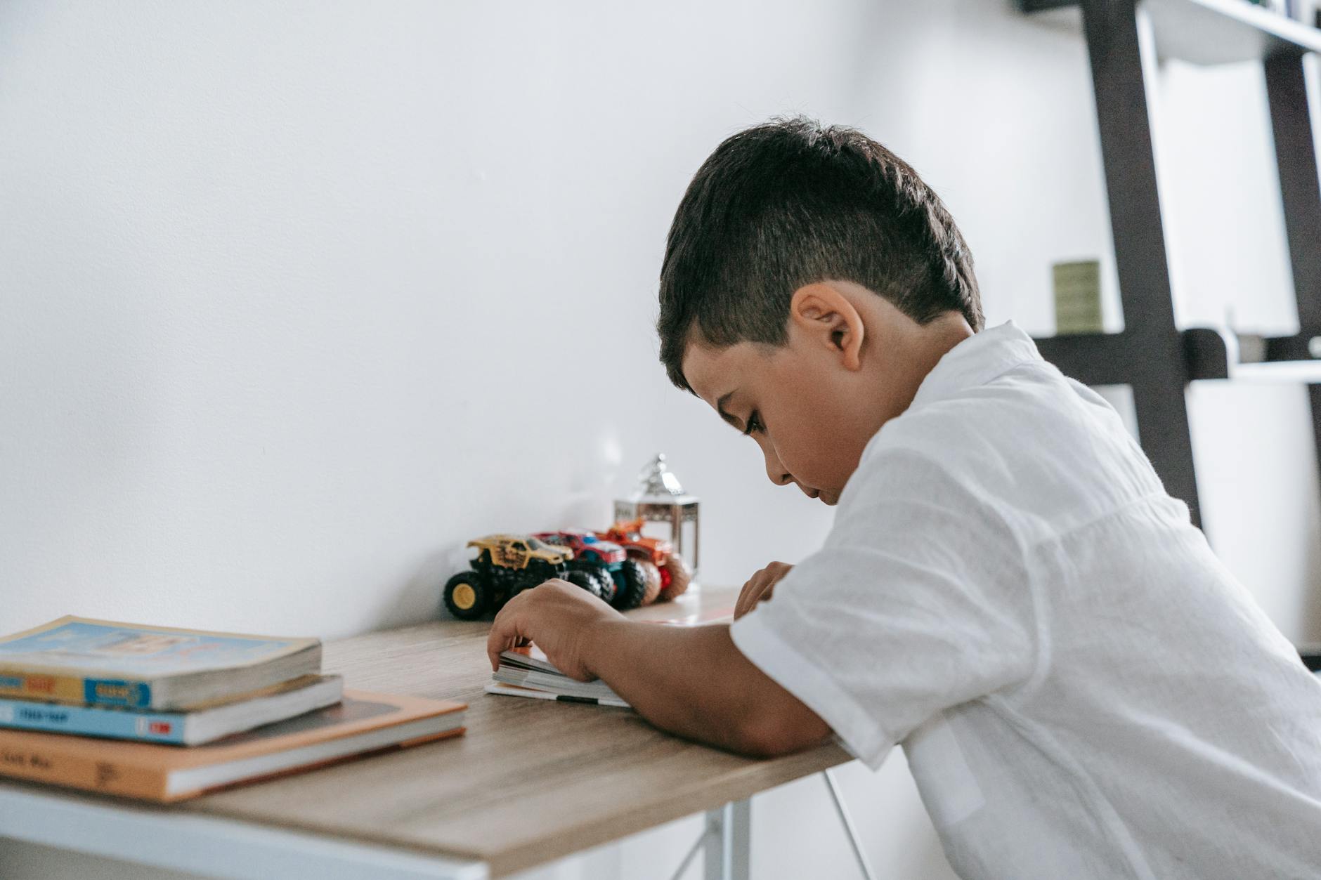 Homeschooling a Gifted Child: What Actually Helps